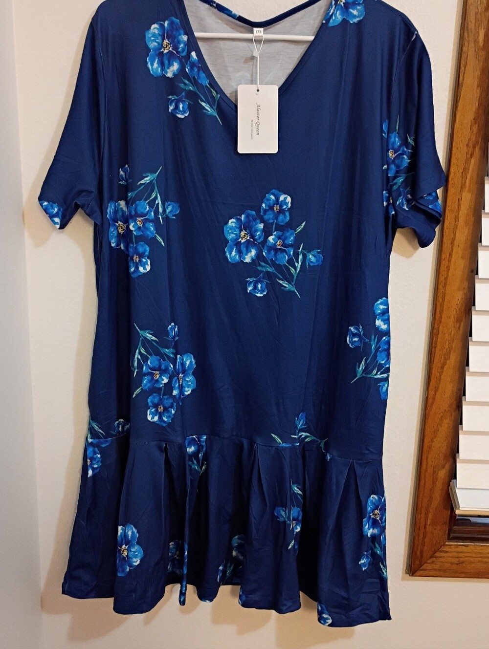 Alastar Queen Blue Floral Drop-Waist V-Neck Dress